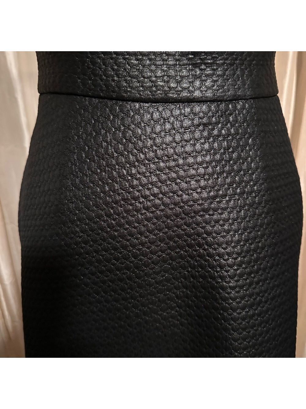 Banana Republic Black Textured Circle Skirt - Picture 2 of 6